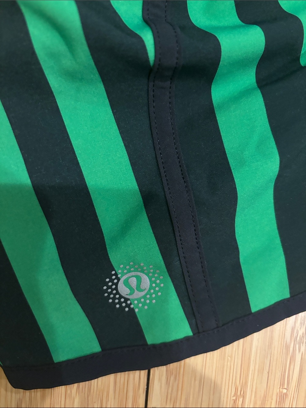 lululemon athletica Seawheeze Tracker Short 4’ Green and Black Striped Run Short - Picture 4 of 6